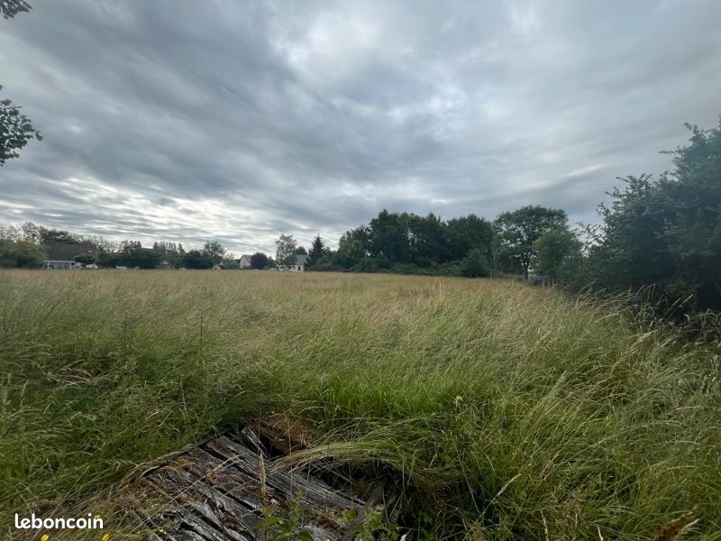 Terrain 4659 m² · à Romorantin-Lanthenay · 11 000 €
