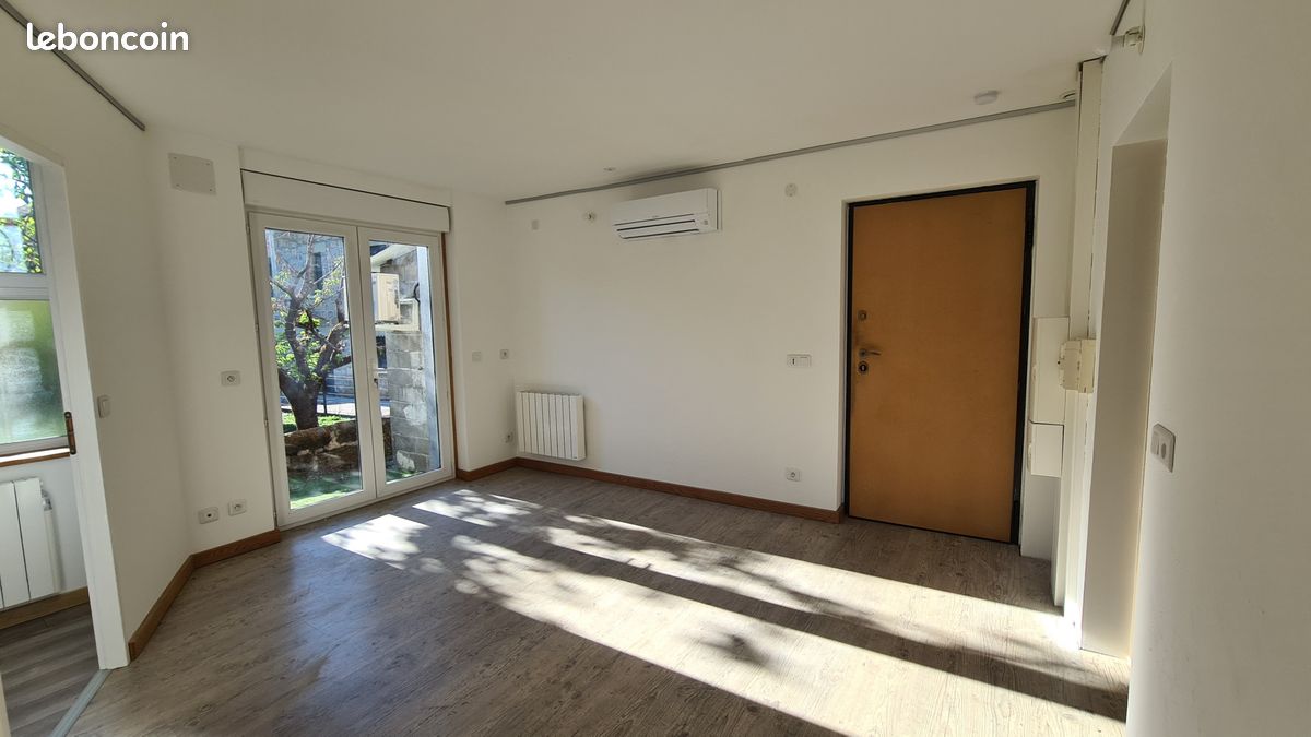 Appartement 2 pièces 44 m² · à Brive-la-Gaillarde · 44 m² · 570 €/mois