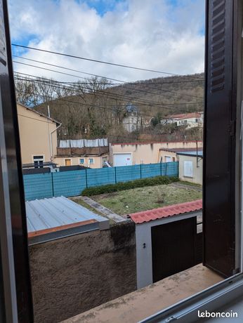 Charmante Maison de ville SANS EXTERIEUR NI JARDIN ou F4 Duplex avec GARAGE FERME CONFORTABLE