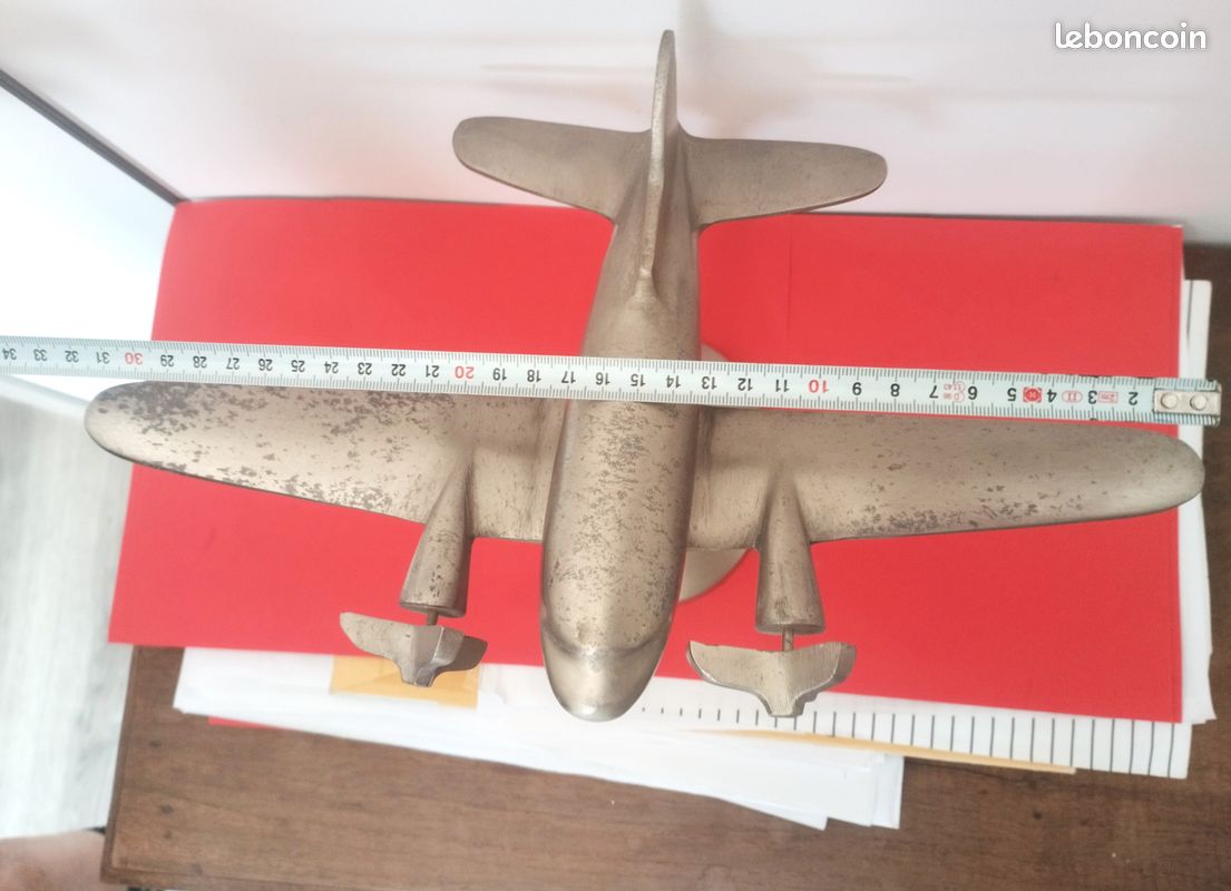Tableau sur aluminium avion ancien : décoration murale vintage unique et élégante