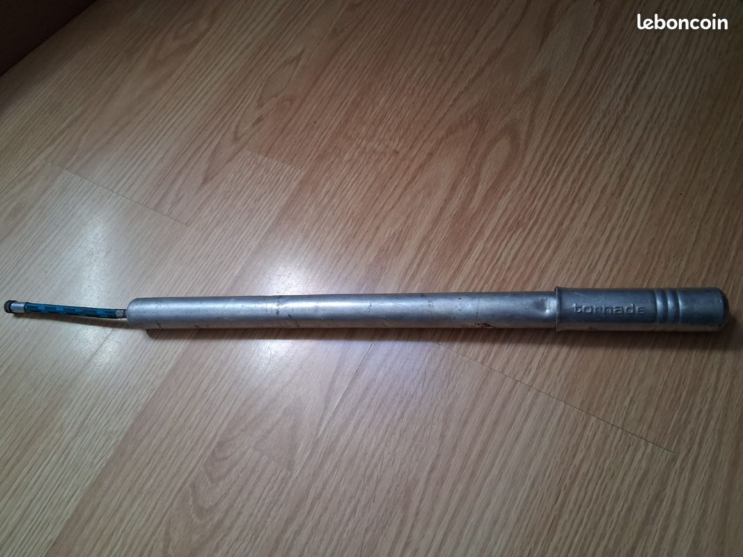 Pompe à Vélo Vintage Tornade - Modèle Solibloc - Aluminium - Fabriquée En France