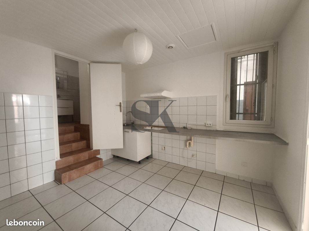 Appartement 1 pièce 27 m² · à Marseille · 27 m² · 650 €/mois