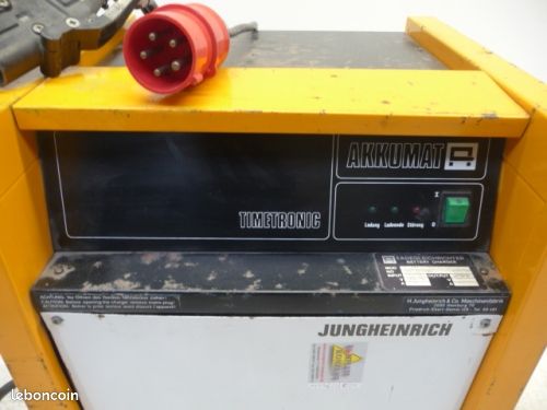 Chariot retract Jungheinrich ETV 12 levée 6M - Manutention - Levage