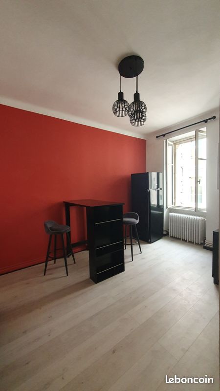 Table de bar noire (image 1)