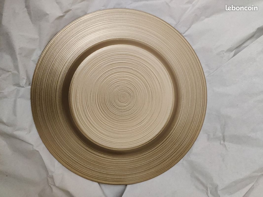 Lot assiette doré comme neuves (image 4)