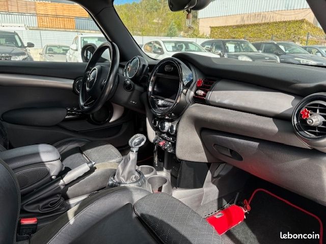 Mini MINI 5 PORTES COOPER D 116CH PACK RED HOT CHILI BOITE AUTOMATIQUE (image 19)