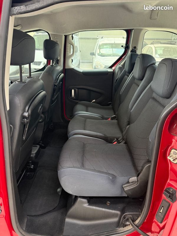 Peugeot Partner 1.6hdi 92 7 places 1ere main vehicule propre (image 10)