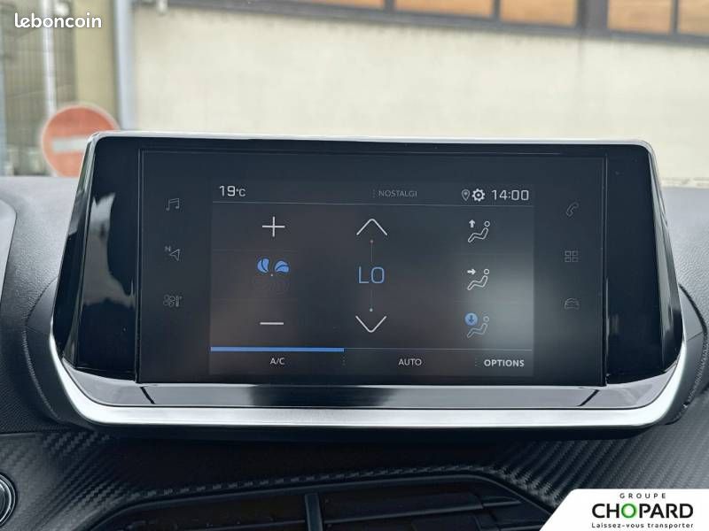Peugeot 208 PureTech 100 S&S BVM6 Allure (image 14)