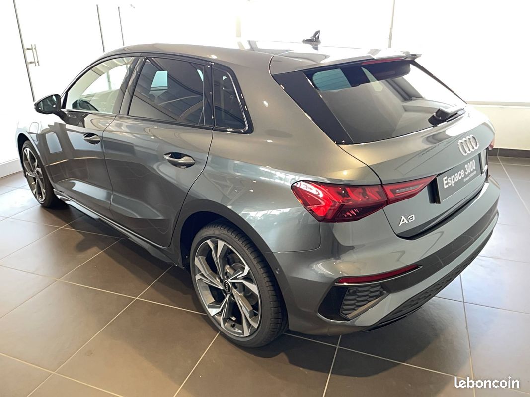 AUDI A3 Sportback 40 TFSIe 204 S tronic 6 S Line (image 3)