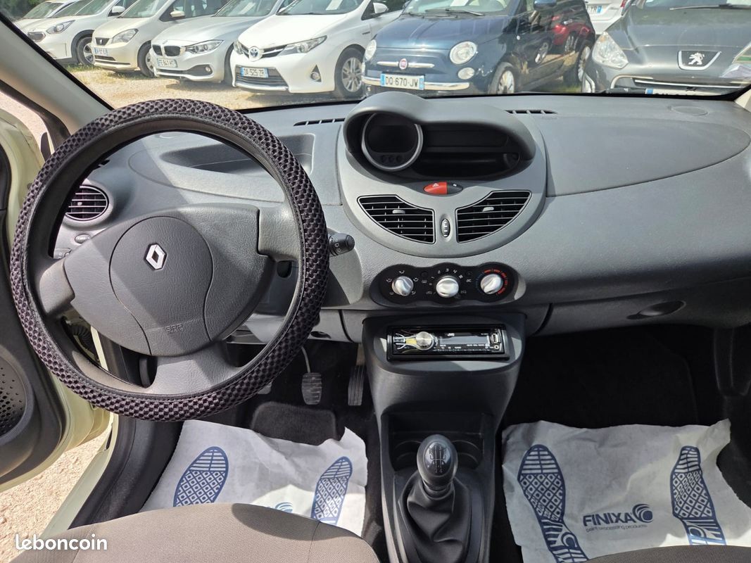 RENAULT TWINGO II 1.2 LEV 16v 75 115g eco2 Dynamique (image 6)