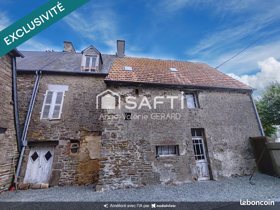 Maison 6 pièces 137 m² · à Fougerolles-du-Plessis · 137 m² · 23 000 €