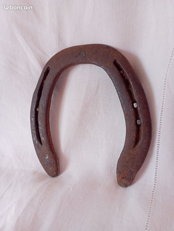 Ancien Museau De Cheval En Fil De Fer – Panier Primitif Vintage
