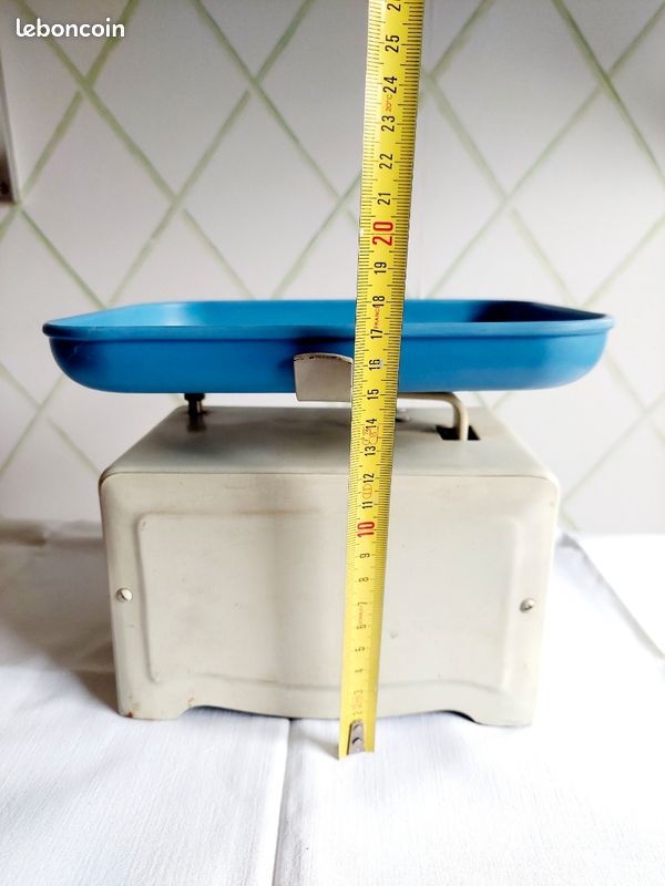 Superbe Balance De Cuisine Lyssex 10 Kg – Années 60 – Déco Vintage – Tôle Blanc