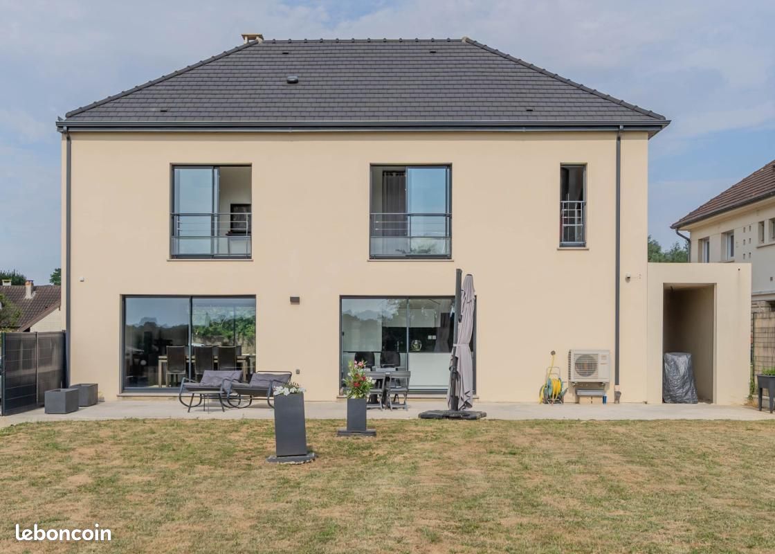 Maison 5 pièces 164 m² · à Nanteuil-lès-Meaux · 164 m² · 610 000 €