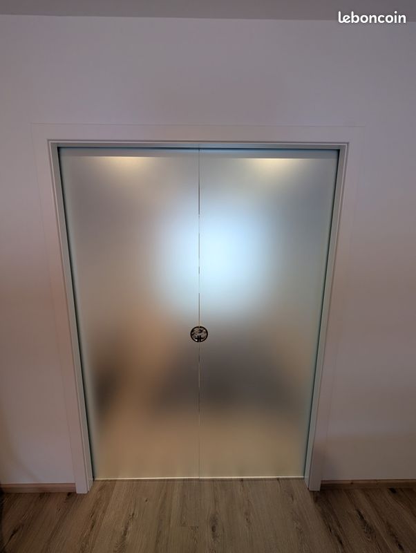 Porte verre coulissante (image 1)