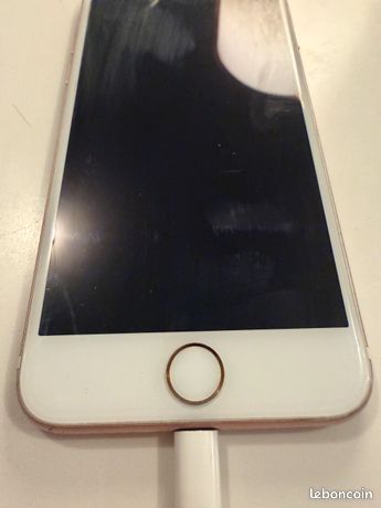 IPhone 7 128 Go Argent - Débloqué, Grade AB Avec Quelques Traces D'usure