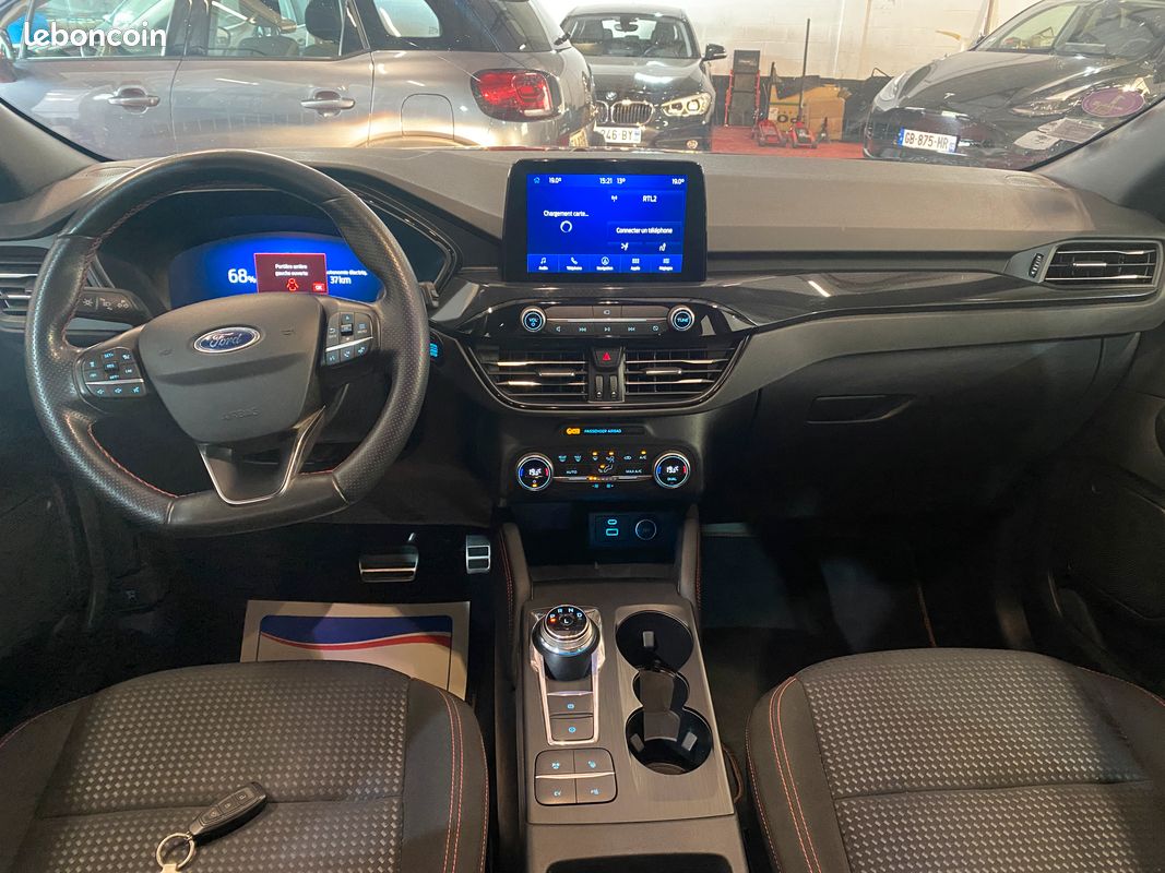 Ford Kuga 2,5 PHEV hybride 1ére main (image 5)