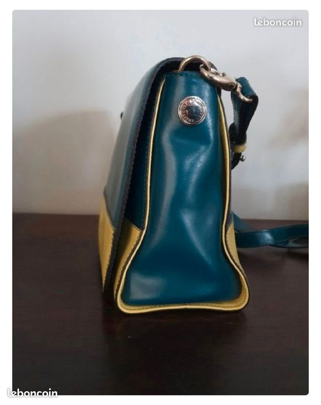 Sac à main bandoulière Candy de chez Lamarthe Accessoires