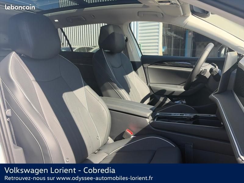 Volkswagen Passat SW 2.0 TDI EVO 150ch Elegance DSG7 (image 17)
