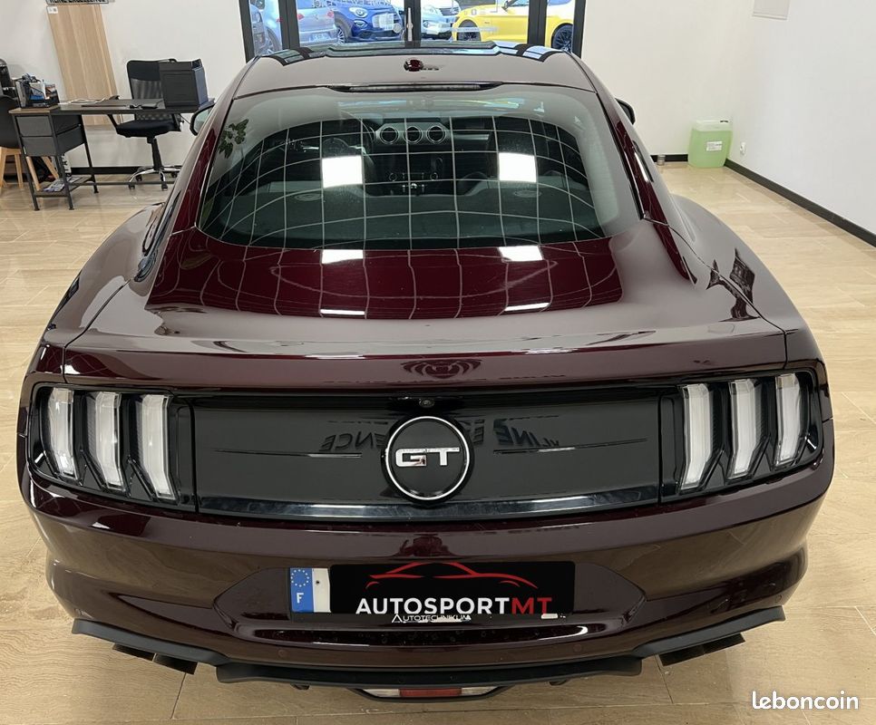 Ford Mustang 5.0 V8 GT 450 Ch BVA10 / Peinture Burgundy Velvet (Rare) / Pas de malus / Suivi complet / CarPlay / Android Auto / (image 4)