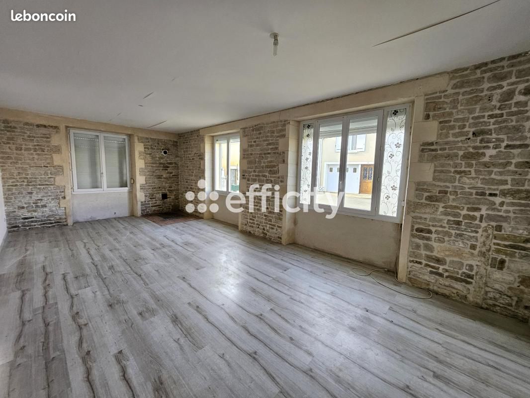 Maison 4 pièces 122 m² · à Paizay-Naudouin-Embourie · 122 m² · 84 900 €