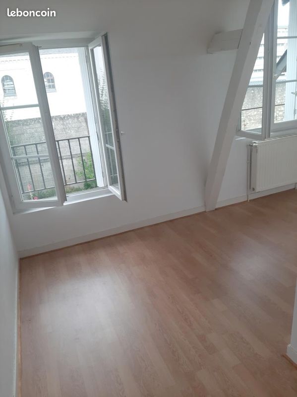 Appartement a louer chatellerault - 5 pièce(s) - 98 m2 - Surfyn