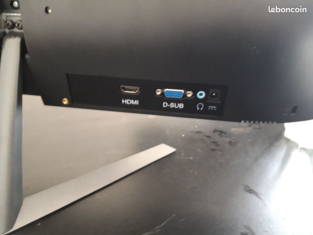 écran jvc 24vcf neuf dans l'emballage (image 2)