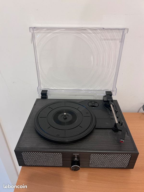 Platine vinyle avec haut-parleurs intégrés, fonctionne bien (image 2)