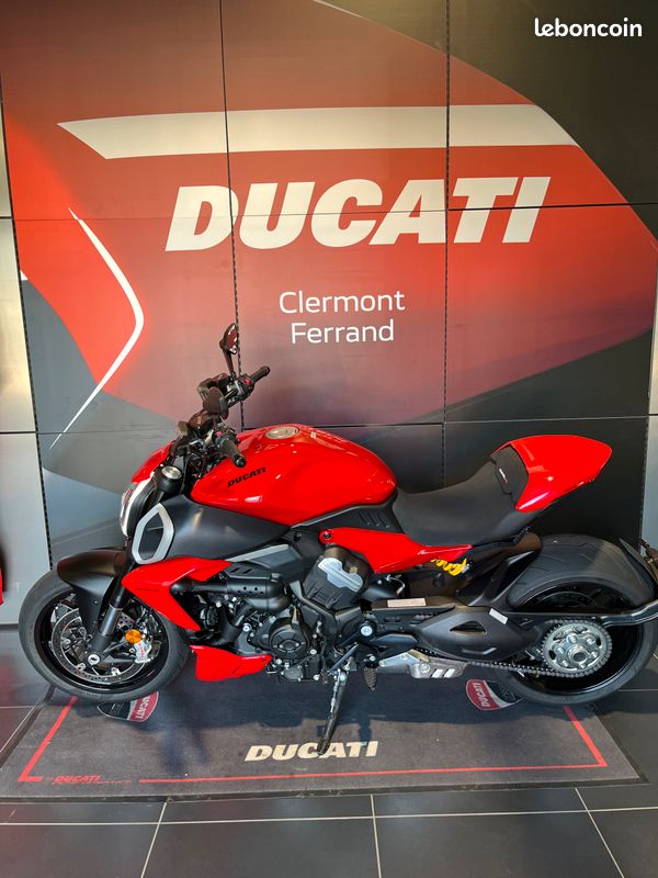 Diavel V4 (image 4)