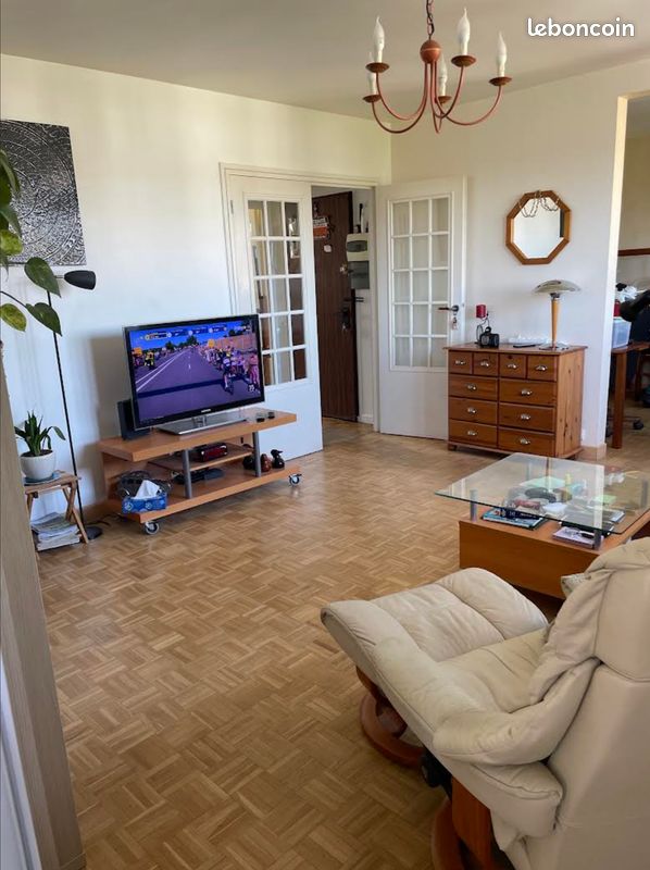 Appartement 4 pièces 68 m² · à Plaisir · 68 m² · 215 000 €