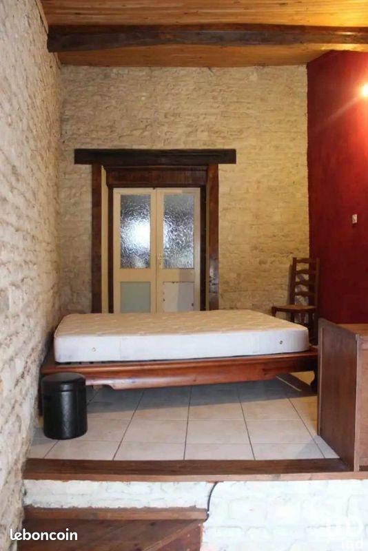 Maison 3 pièces 79 m² - Jarnac 16200 (image principale 12)