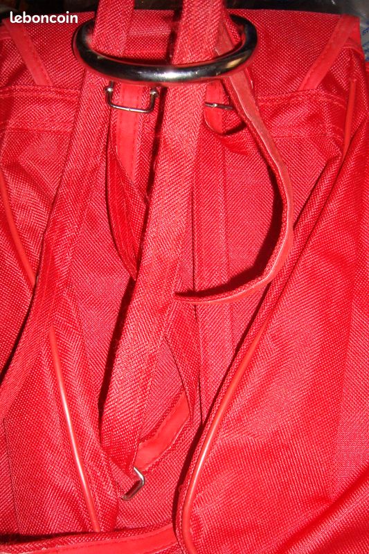 Sac à dos urbain rouge NEUF (image 2)