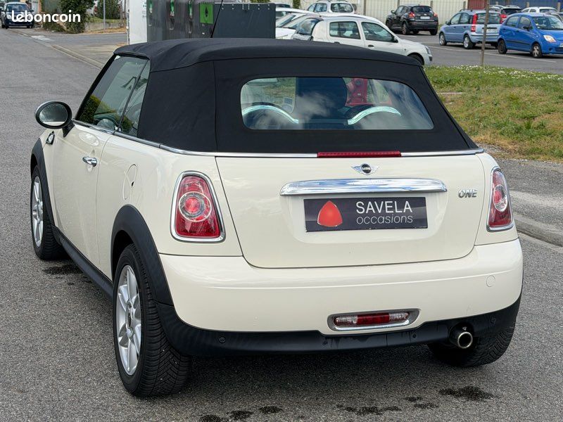 Mini Cabriolet 1.6i 98 One R57 Pack Salt (2015, 85000 Km) (image 2)