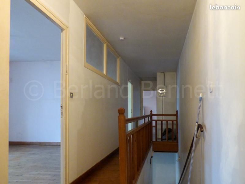 Maison 6 pièces 112 m² - Ruffec 16700 (image principale 4)
