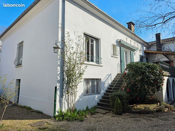 Maison de ville 8 pièces 242 m²