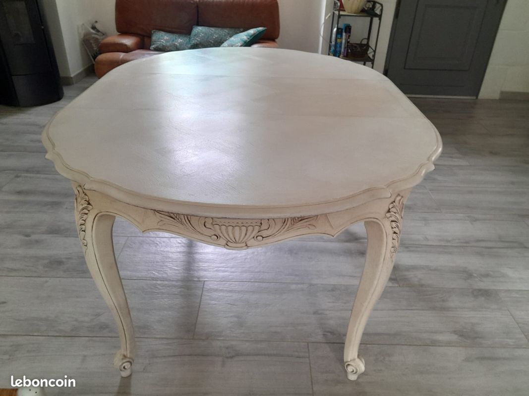 Table et chaises en noyer massif blanc (image 3)