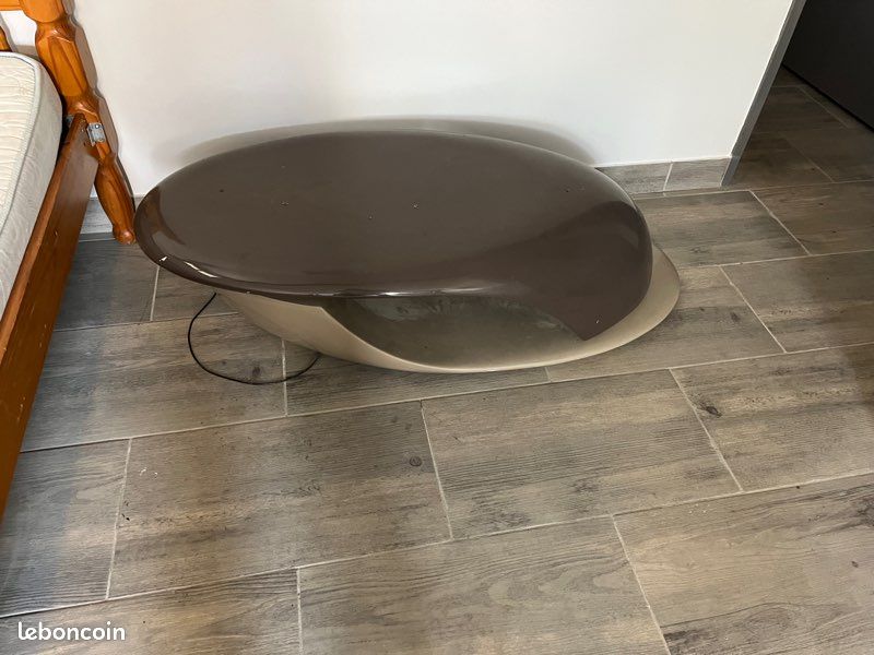 Table avec led (image 1)
