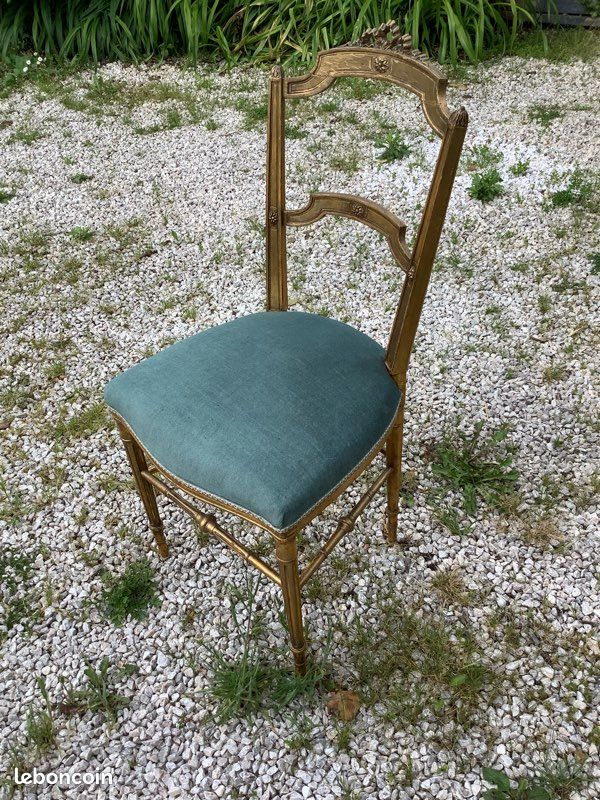 Chaise ancienne de chambre dorée (image 3)