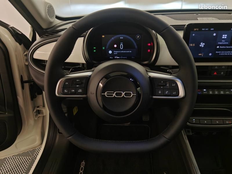 Fiat 600 1.2 Hybrid Turbo 110ch Icône eDCT6 Step 2 (image 13)