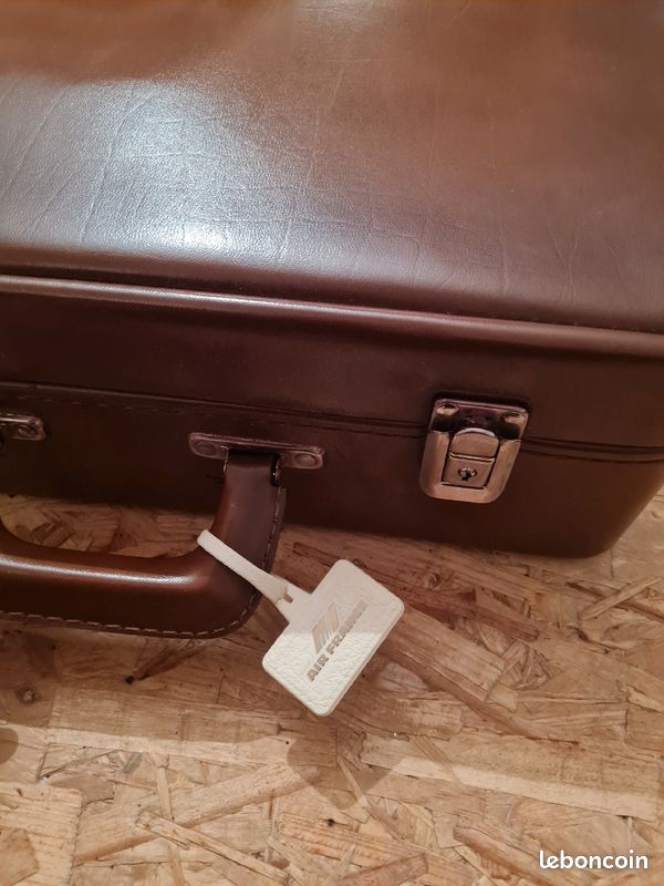 Malette produit hygiene air france (image 5)