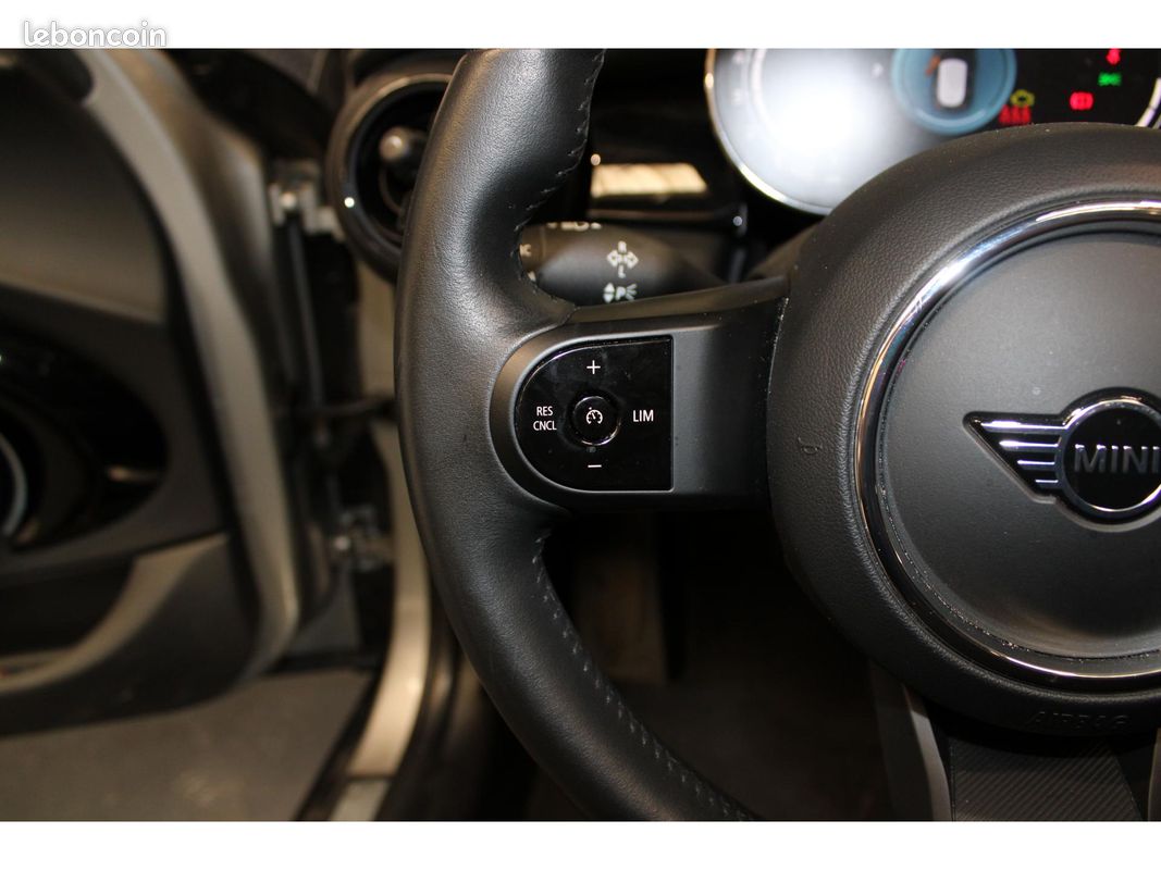 MINI MINI Cooper 1.5i 136 Edition Premium Plus Phase 3 Suivi Parfait État (image 16)