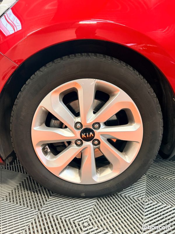 Kia rio 1.4 crdi 90 uefa euro 2016 (image 27)