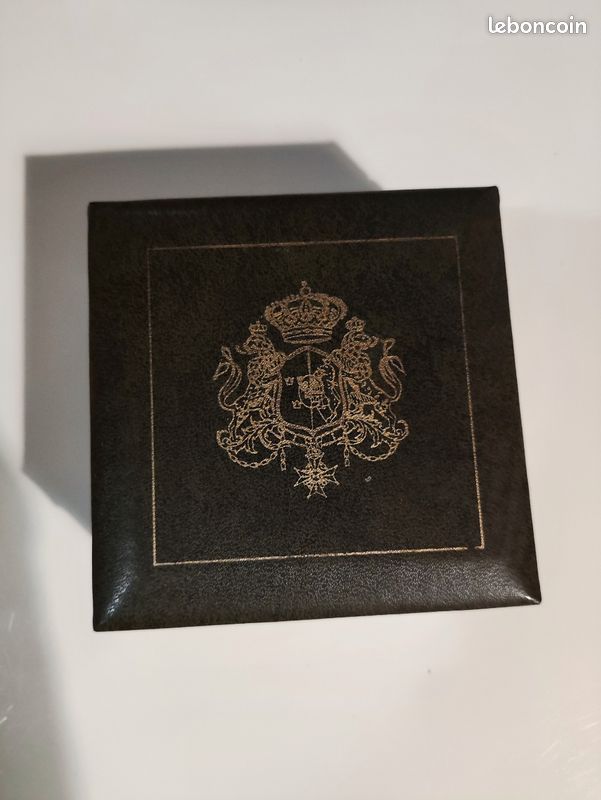 Coffret sous-verres en cuir (image 1)