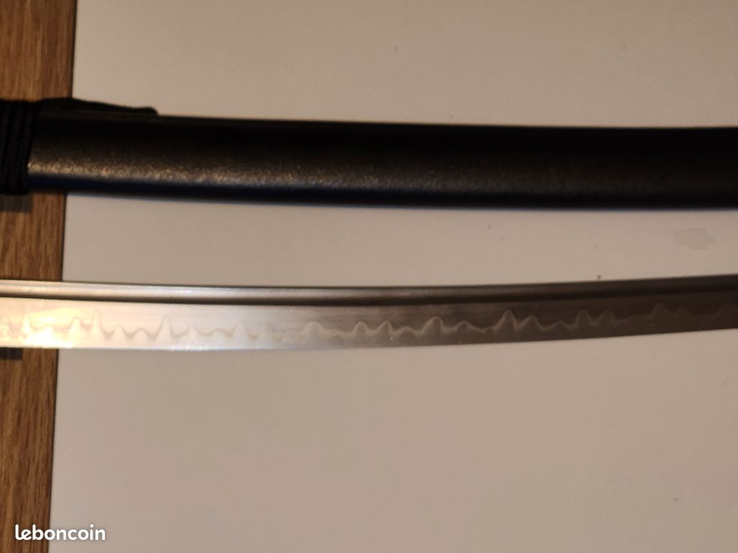 Lame Thaïlandaise Forgée Main – 3,5 Pouces – Manche Palissandre – Gaine Cuir