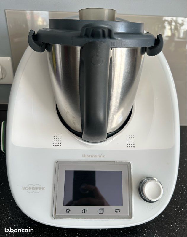 Thermomix TM5 D'occasion Blanc – Avec Ses Accessoires, Bon état