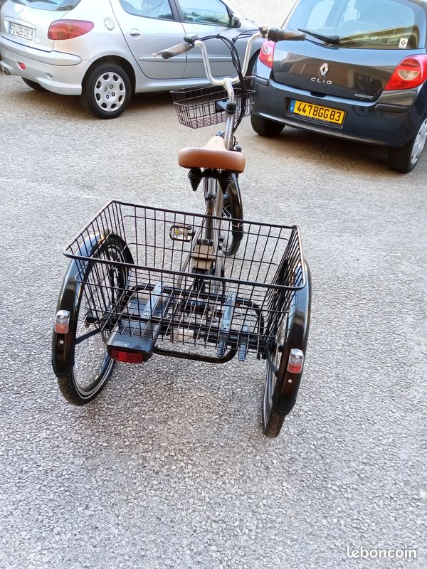 Velo Electrique Tricycle Adulte neuf (image 2)