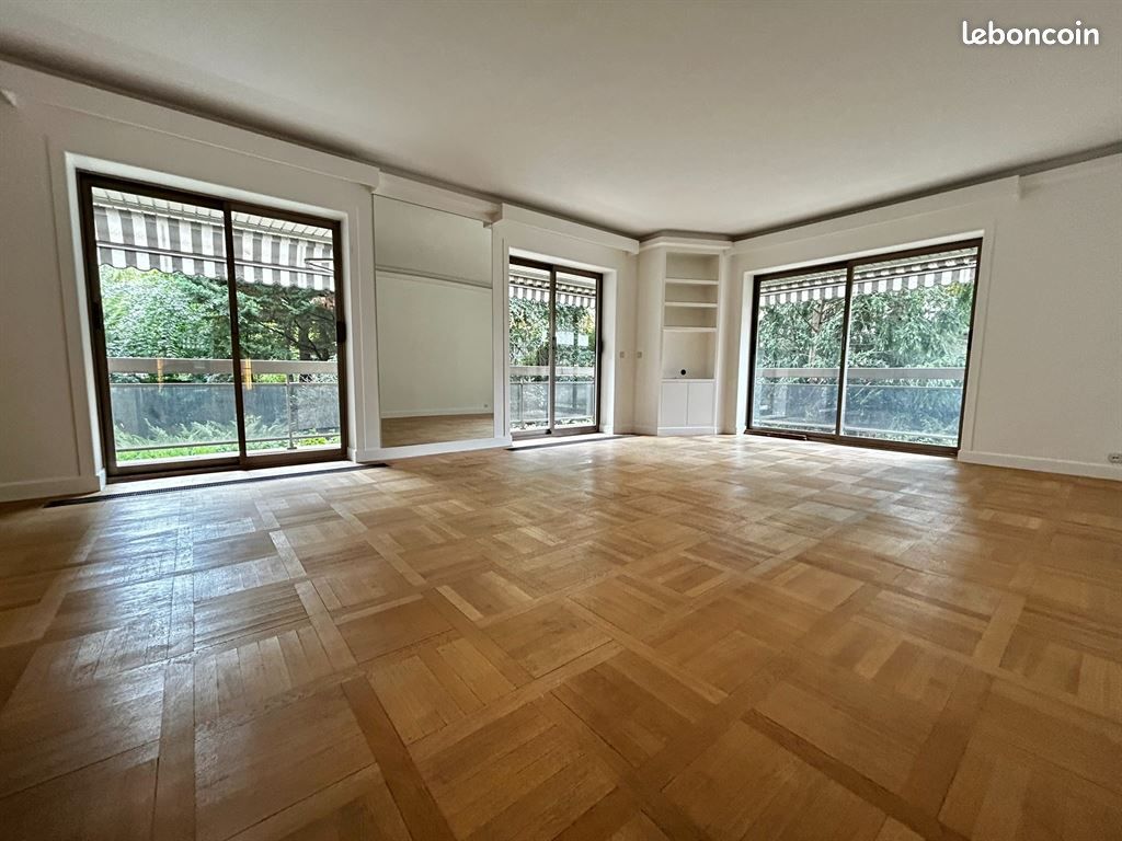 Appartement 4 pièces 98 m² · à Neuilly-sur-Seine · 98 m² · 990 000 €