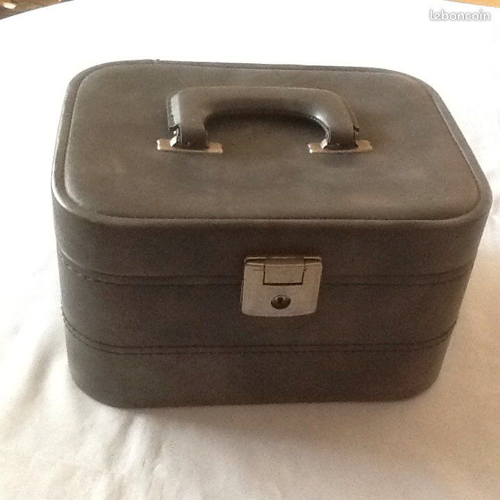Vanity-case (image 1)