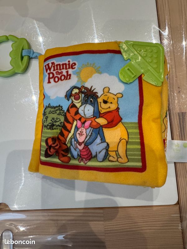 Peluche interactive Devine et découvre avec Winnie l’Ourson Tomy (image 7)