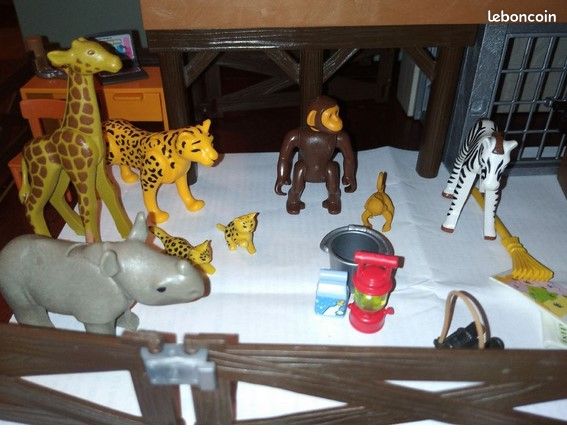 Playmobil Savane - centre de soins pour animaux (image 3)
